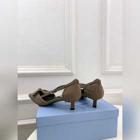 PRADA 26SS Новая коллекция весна-ле