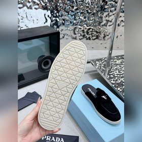 PRADA Пара модных лоферов-сандалий PR