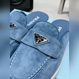 PRADA Пара модных лоферов-сандалий PR