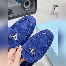 PRADA Пара модных лоферов-сандалий PR