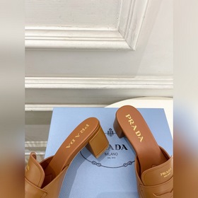PRADA 26SS Новая коллекция весна-ле