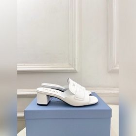 PRADA 26SS Новая коллекция весна-ле