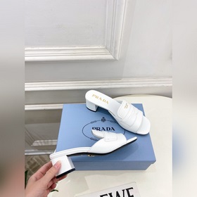 PRADA 26SS Новая коллекция весна-ле