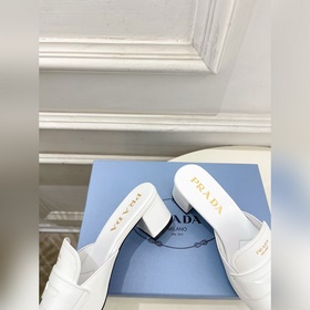 PRADA 26SS Новая коллекция весна-ле