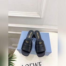PRADA 26SS Новая коллекция весна-ле