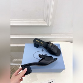 PRADA 26SS Новая коллекция весна-ле