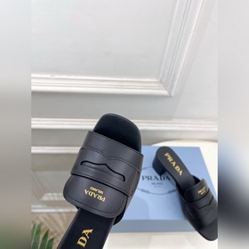 PRADA 26SS Новая коллекция весна-ле