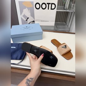 Новая модель PRADA от Pu Jia： плетеный