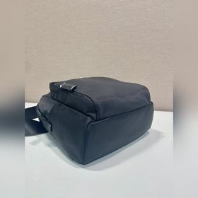 Новая модель нагрудной сумки 2VZ116. Э