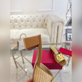 Valentino Коллекция с безупречными пл