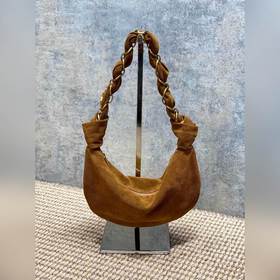 Сумка YSL 26S5 Amalia изготовлена из т
