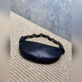 Сумка YSL 26S5 Amalia изготовлена из т