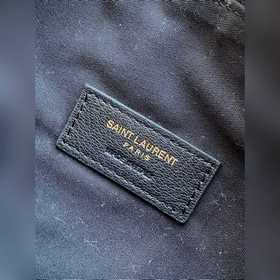 Сумка YSL 26S5 Amalia изготовлена из т