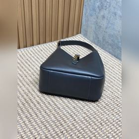 Сумка YSL Hobo цвета «городской серый»