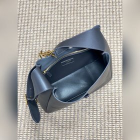 Сумка YSL Hobo цвета «городской серый»