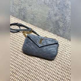 Маленькая сумка YSL в стиле «почтальон