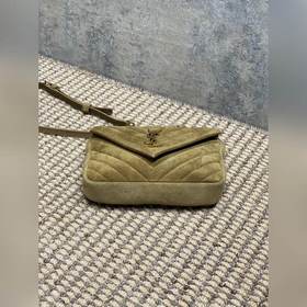 Маленькая сумка YSL в стиле «почтальон
