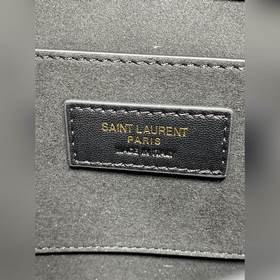Сумка на цепочке из коллекции YSL Suns