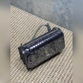 Сумка на цепочке из коллекции YSL Suns