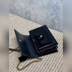 Сумка YSL Sunset из лакированной кожи 