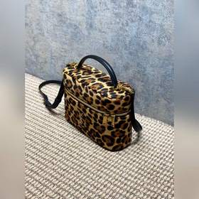 Косметичка из серии YSL Gaby, выполнен