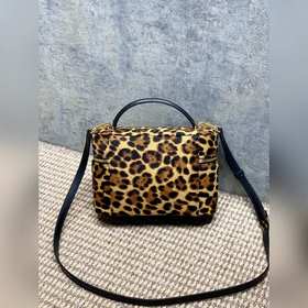 Косметичка из серии YSL Gaby, выполнен