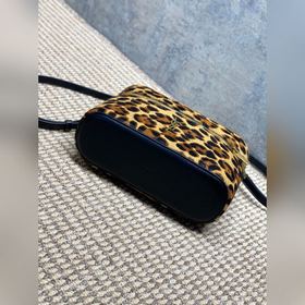 Косметичка из серии YSL Gaby, выполнен