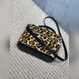 Косметичка из серии YSL Gaby, выполнен