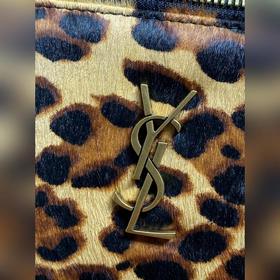 Косметичка из серии YSL Gaby, выполнен