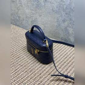 Сумка Gaby от YSL в цвете «баолань» с 