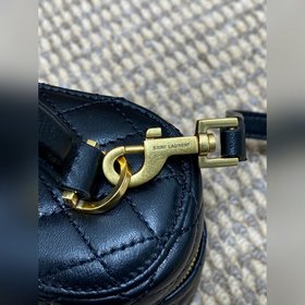 Модель Gaby от YSL Saint Laurent с тек