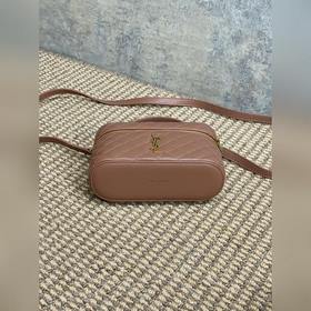 Розовая модель «Gaby» от YSL из кожи с