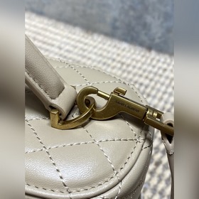 Новинка： огромная косметичка  YSL Ga