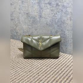 Сумка «Cloud» от Saint Laurent в цвете