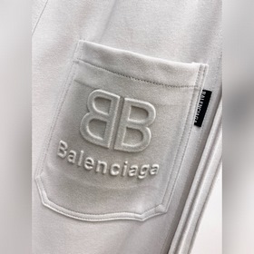 Новые брюки Balenciaga весна 2026 года