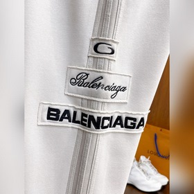 Новая коллекция брюк Balenciaga весна 