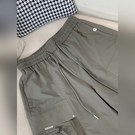 Новая коллекция летних мужских джинсов