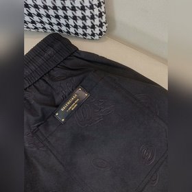 Новая коллекция летних мужских джинсов