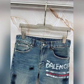 Новая коллекция Balenciaga весна-лето 