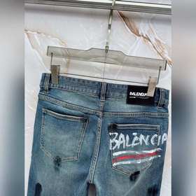 Новая коллекция Balenciaga весна-лето 