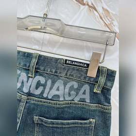 Новая коллекция Balenciaga весна-лето 