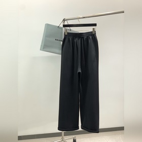 Balenciaga, новая коллекция весна 2026