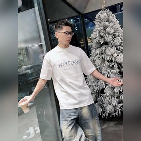 Мужская футболка с круглым вырезом и о
