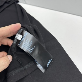 Balenciaga： новая модель с принтом на 