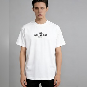 Balenciagga： новая весенняя коллекция