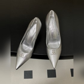 Новая коллекция Balenciaga весна-лето 