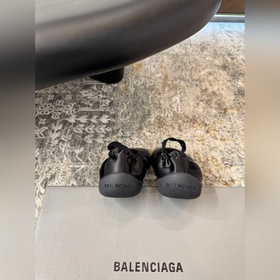 Новая коллекция BALENCIAGA 26FW Ма