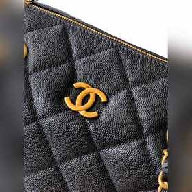 Сумка CHANEL «Боулинг» из кожи цвета «