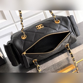 Сумка CHANEL «Боулинг» из кожи цвета «