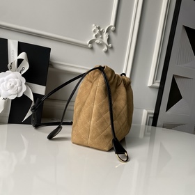 Сумка Chanel 26S из матовой кожи, моде